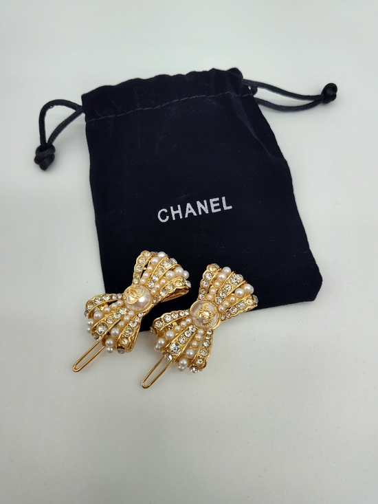 CHANEL Accessories - CHANEL CC Pearl Crystal Bow Barrettes Pair Gold Hair Clips 25A France